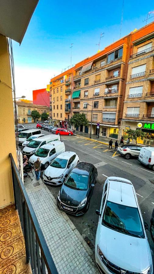 Alojamiento Valencia公寓 外观 照片